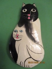 Artesian Handmade «KITTEN FRIENDS» Small Unbranded Brooch (3 1/2″)