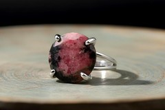 Sterling Silver Rhodonite Ring Round Cut Faceted Gem 16mm Prong Set