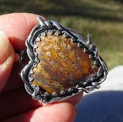 GORGEOUS HANDMADE PALM AGATE HEART SET IN «BARBED WIRE» STERLING SILVER SETTING