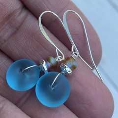Min Favorit Pacific Blue Sea Glass , Czech Glass & Silver Pl Artisan Earrings