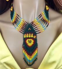 HANDMADE BEADED NATIVE STYLE INSPIRED BEAR PAW GREEN NECKLACE EARRINGS SET