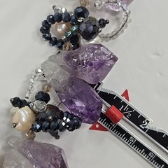 ROUGH AMETHYST CRYSTALS FRESHWATER PEARLS NECKLACE WITH MAGNET CLOSURE (19.5 in)