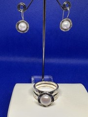 Passage to Israel Free Form Earrings Or Ring Size 10 White Pearl 9.5-10.5mm