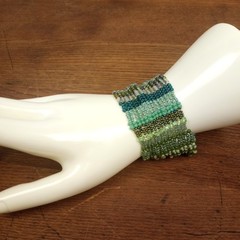 HANDMADE~Shades of Green Free Form Herringbone Cuff Bracelet. 7½»-10″