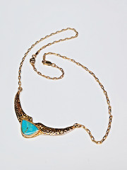 HANDMADE 14k Hammered Texture Chevron Plate Turquoise Cabochon 14.5-17″ Necklace