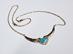 HANDMADE 14k Hammered Texture Chevron Plate Turquoise Cabochon 14.5-17″ Necklace