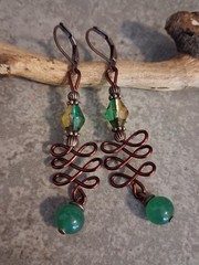 UNIQUE DARK BROWN WIRE PETAL DESIGN/JADE/AMBER/GREEN VARIEGATED BEAD EARRINGS