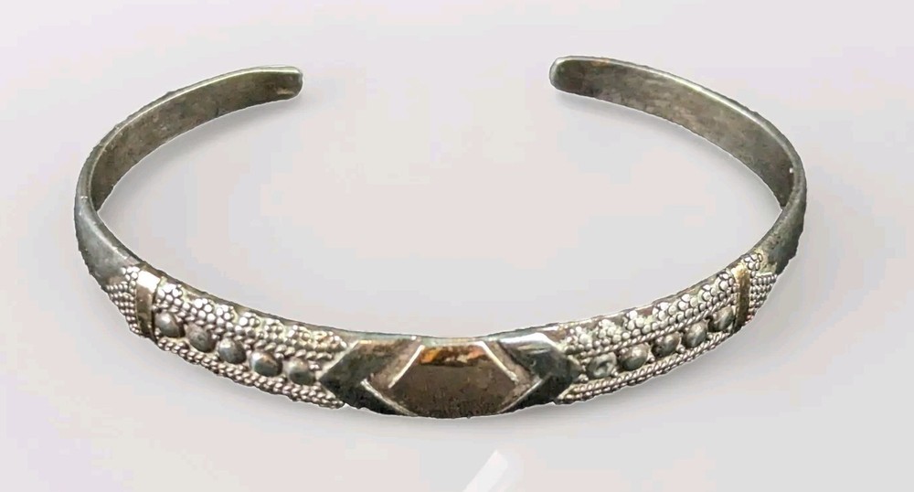 Sterling Silver Cuff Gold Accents Traditional Bali Design 925 Gift Idea Vintage
