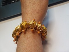 7.5″ 12 mm Center Sunflower Colored Bead Bracelet W/ Filigree Accent 06-01-2026