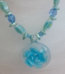 Artisan Estate Crystal Glass Light Blue Flower Pendant 22″ Beaded Toggl Necklace