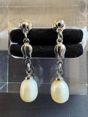 Pearl Drop Earrings 18K Gold Plated Earrings Pushback Closure