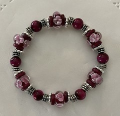 Ladies Beautiful Fuchsia LampWork Glass & Gemstone Beaded Stretch Bracelet 7.5”