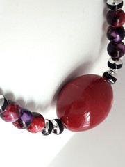 Tie Dye Glass Bead Statement Necklace Red Purple & Black Beads Barrel