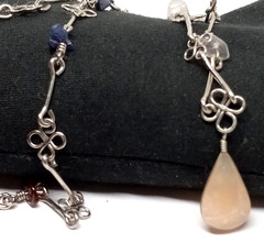 Hand Made Silver Tone Loop Wire Wrapped Stone Wire Link 24 Inch Necklace