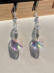 HOLIDAY SALE**HANDCRAFTED FACETED AUSTRIAN AURORA CRYSTAL SNOWFLAKE EARRINGS.sil