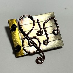 Copper Wire Musical Note Lapel Pin Brooch