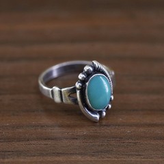 Size 4.5, Native American Sterling silver ring, jewelry, 925 band w/ turquoise