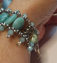 7.5″ Powder Blue Stone and Tiny Glass Bead Bracelet 06-01-2026