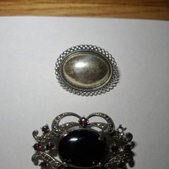 Sterling silver vintage brooch Pin lot Bow Lot Of 3. 46.8 grams Costume jewelry.