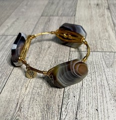 Bourbon and Bowties Gold Wire Wrapped Agate Bracelet in Brown and Cream Boho