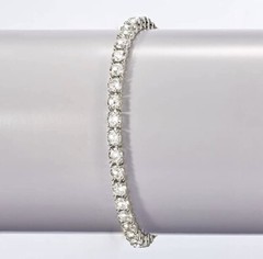 Gorgeous CZ Tennis Bracelet – 7” 15 ct t.w. – 53 round brilliant stones NWT!