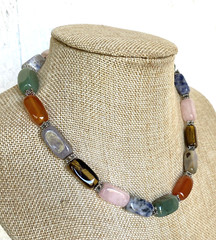 Vintage Semi-Precious Polished Stone Necklace, Adjusts 17″ – 18-3/4″ Long