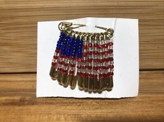 Patriotic USA Flag Pin American United States Flag Pin Beads & Safety Pins