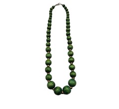 Avocado Green Single Strand Graduated Beaded Necklace Cottagecore Vtg 70s 1970s