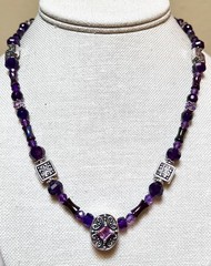 LOVELY Lori Bonn & Artisan Ornate Sterling Silver Amethyst & Sugilite Necklace