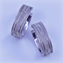 1.25”, vtg Sterling silver handmade earrings, oval 925 matte glittering hoops