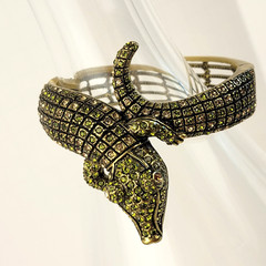 Heidi Daus Alligator Hinged Cuff Bangle Bracelet Olivine Peridot Crystal 7″