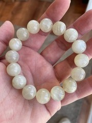 Milky moonstone bracelet 13mm
