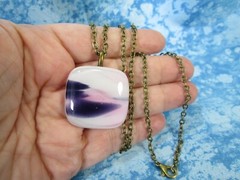 Handmade Fused Glass Pendant w/ 24″ Antiqued Brass Tone Cable Necklace / 2N