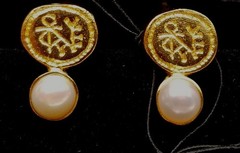 Ottoman Hands Earrings Semi Precious Jewelry Pearl/Plated Hand Crafted Turkey