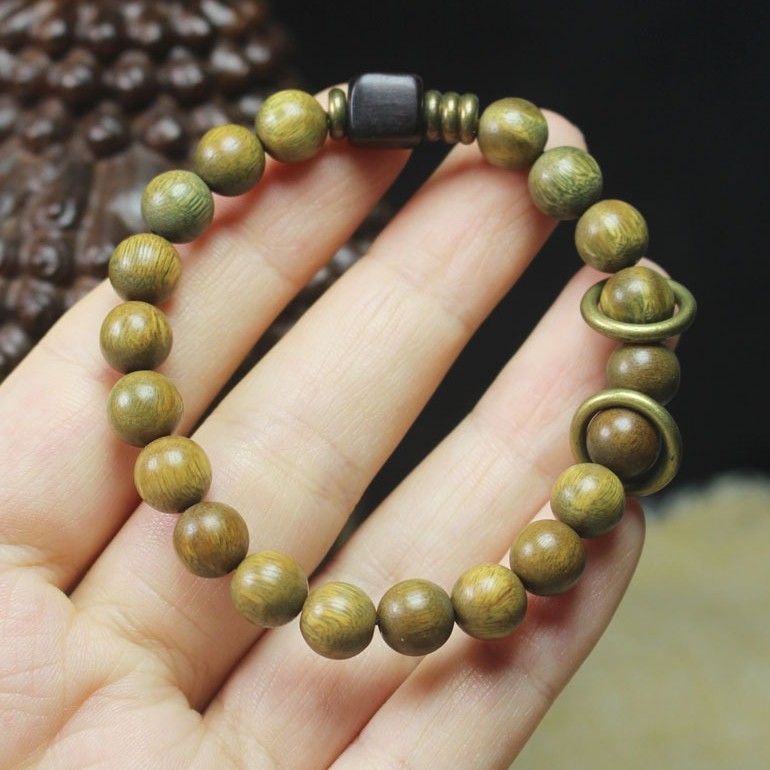 8mm Green Sandalwood Bracelet with Ethnic-Style Beads wooden meditation bracelet