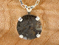 Lunar Meteorite Jewelry I Lúa Chea Pendant – TOP METEORITE Jewelry