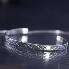 6”, VTG southwestern sterling silver 925 handmade fish textured cuff, bracelet