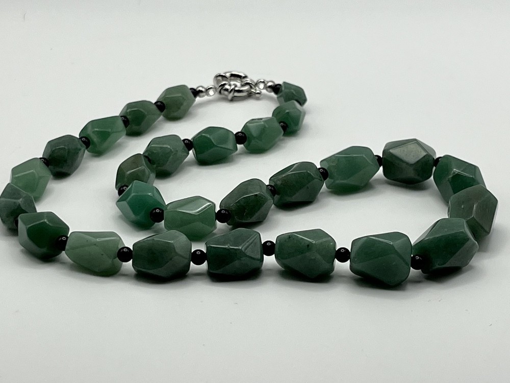 Green Aventurine Rough Faceted Chunk Bead Necklace Lobster Clasp 20″