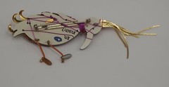LIZTECH ARTISAN JEWELRY 2008 BIRD OF PARADISE LARGE BROOCH 5″ MOVING PARTS DODO