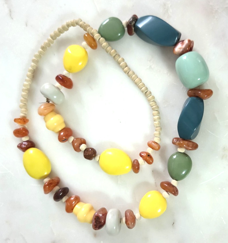 Boho Southwest Style Mixed Stone Necklace Carnelian Agate Wood Beads Ceramic 30″