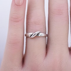 Size 6, southwestern Sterling 925 silver thin ring, wavy wave stackable band