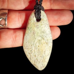 NZ Rare Mutton Fat Greenstone Pounamu Freeform Pendant Necklace (N1004)