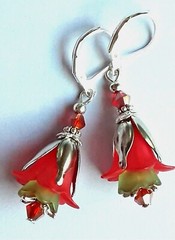 RED GREEN WHITE acrylic FLOWER crystal earring SP LEVER BACK