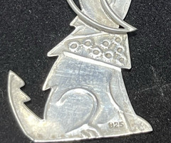 Vintage NAI Sterling Silver .925 Wolf & Scarf Howling at Moon Drop Earrings