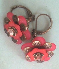 CORAL ACRYLIC DAISY bicone Crystal BRONZE LEVERBACK CD33