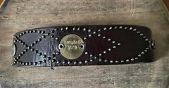 DARK BROWN CUFF WITH STUDS & BRONZE PLATE
