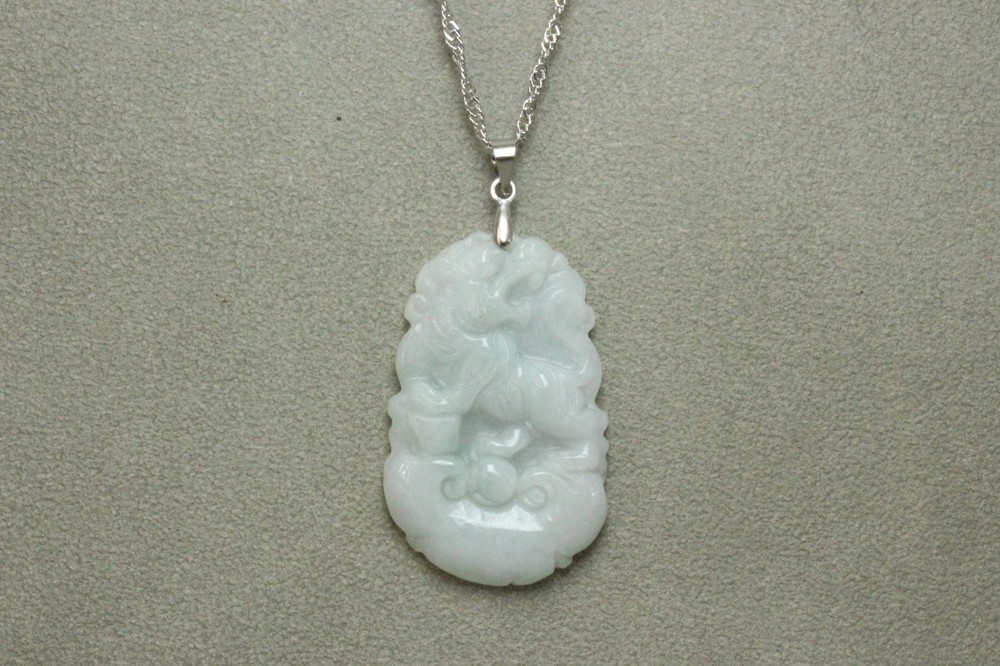 Natural White green A Jadeite jade Hand-Carved tiger (Chinese Zodiac) Pendant