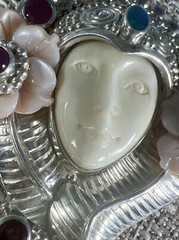 Sajen Sterling Silver Goddess Face Ruby Mother Of Pearl Pendant Brooch Pin