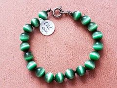GENUINE * CAT’S EYE * BRACELET 7″ Long, 8 mm BEADS, Hand-Made in USA
