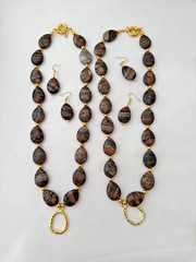 Gold & Red/Brown 3/4″ x 1″ Pear Shaped Jasper 23″ Beaded Necklace/Earring Set